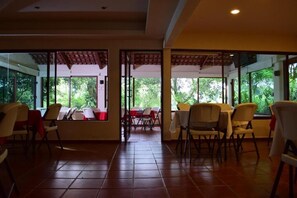 Restaurant - HOTEL VILLA BLANCA SUITES (San Juan Bautista Tuxtepec)