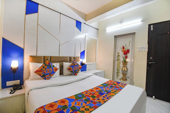 Deluxe Double Room, 1 Double Bed | Desk, laptop workspace, iron/ironing board, free WiFi