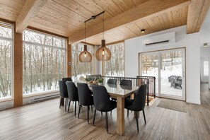 Chalet | Living area