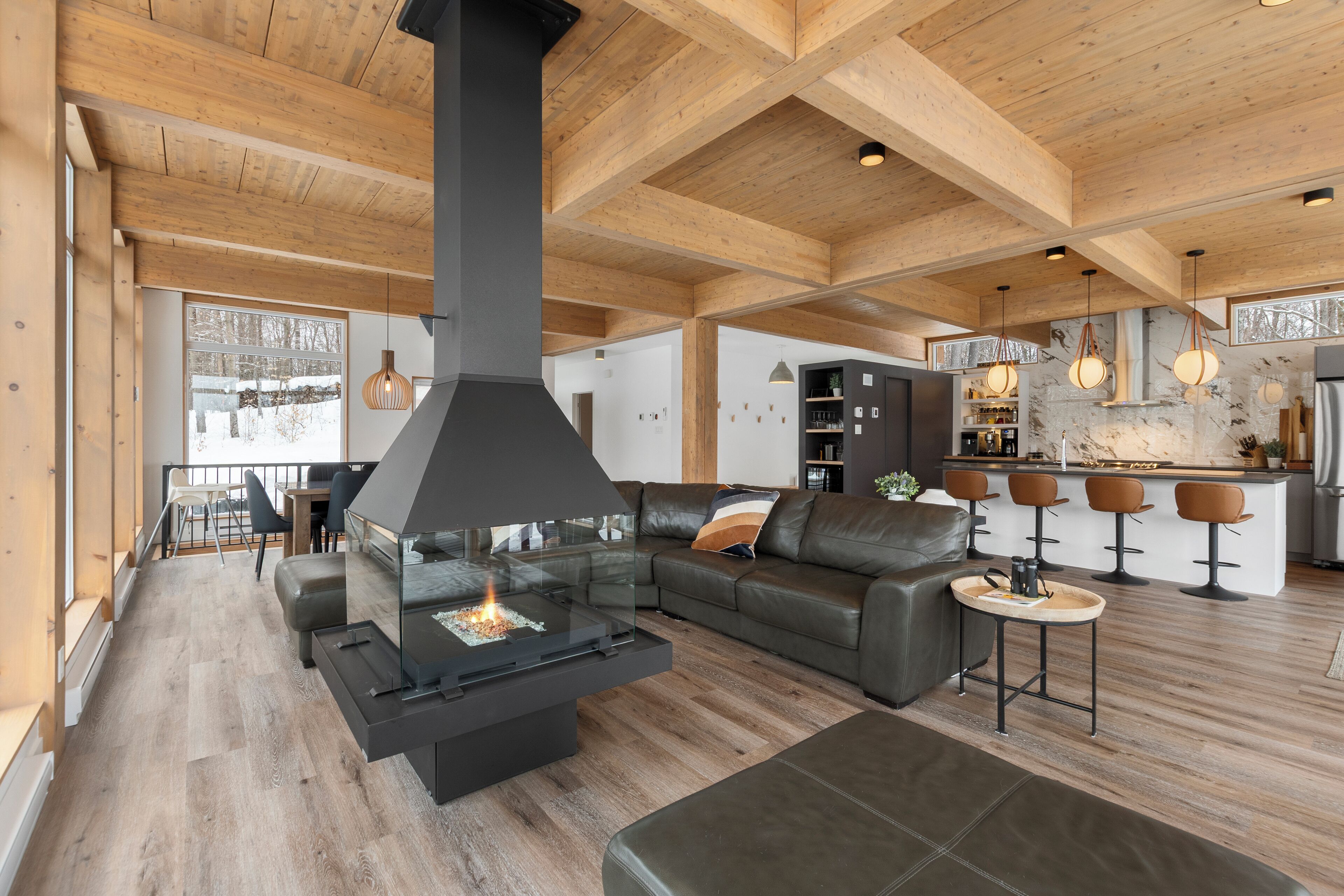 Chalet | Area keluarga | TV layar datar dan perapian