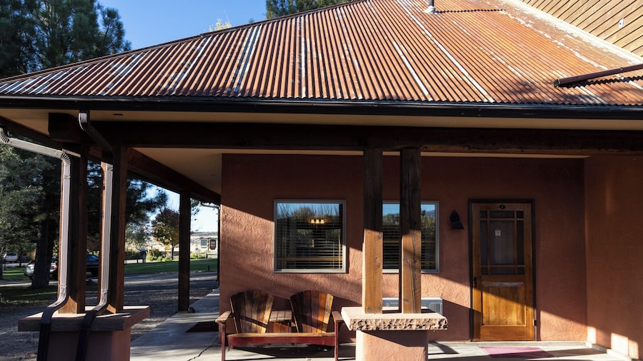 Boulder Mountain Lodge