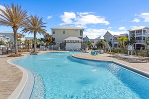 5 bedrooms - Walk to the Beach Pool 5bdr 3 Porches Beach Sea-ker s Retreat by Avantstay (Santa Rosa Beach)