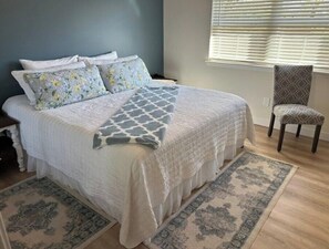 3 bedrooms, desk, iron/ironing board, WiFi - Charming 3-bedroom house with AC and WiFi in Bentonville (Bentonville)