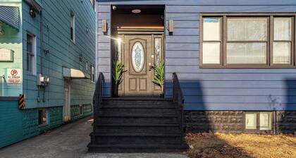 6-Guest Jersey City Haven: Location-Comfort-Vibes!