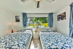 4 bedrooms, desk, iron/ironing board, travel crib