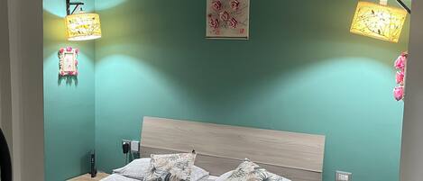 1 quarto, ferros/tábuas de passar roupa, Wi-Fi, roupa de cama