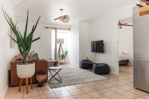 Living area - Spacious Central Apartment (Stellenbosch)