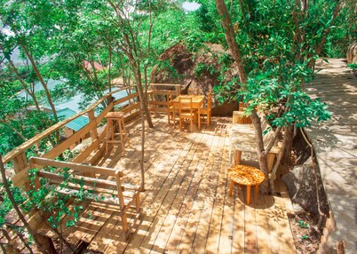 Aika Sunrise Treetops Home