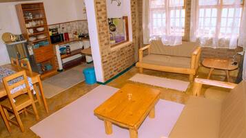 Double Room, Hill View | Private kitchen