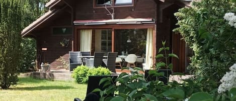 บ้านพัก | ลานระเบียง/นอกชาน