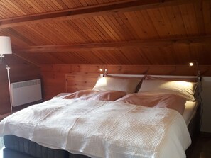 Nhà | 1 phòng ngủ, trang bị nội thất với thiết kế riêng biệt 