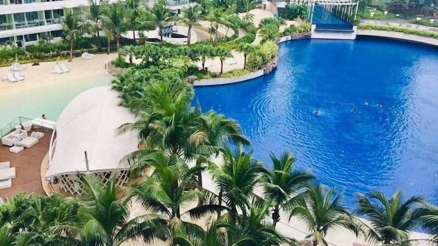 Azure Staycation by Sibs