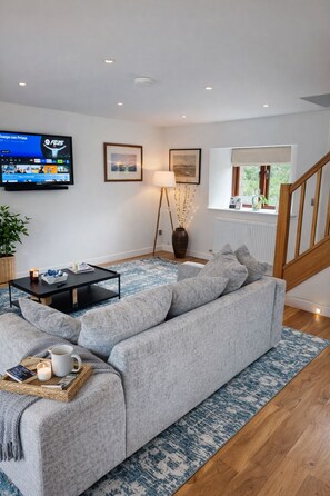 Smart-tv, tv-spel, böcker och printers