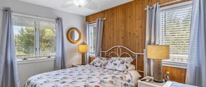 5 bedrooms, free WiFi, bed sheets - Isle Be Sea'n You (Rodanthe)