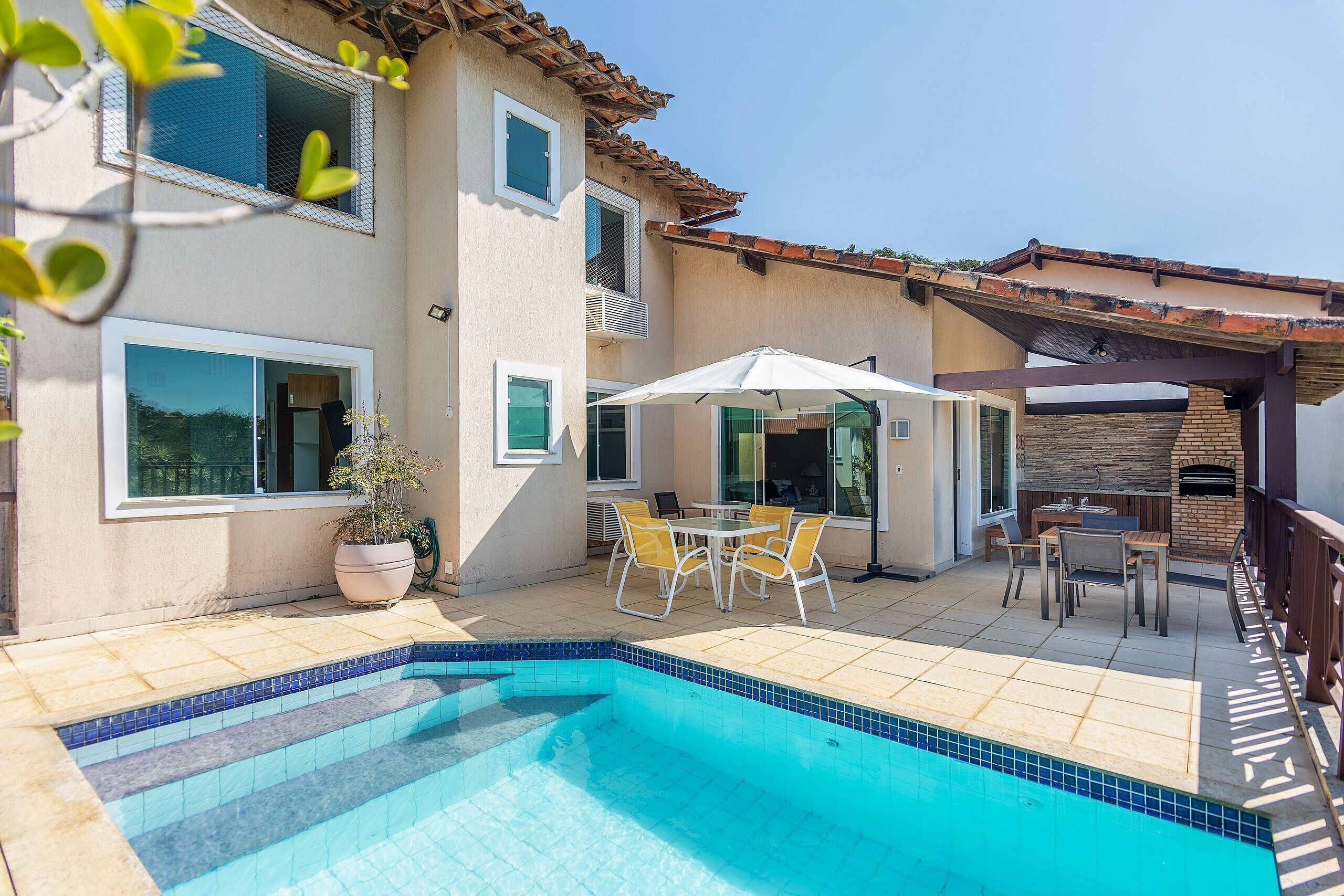 Deluxe House, 5 Bedrooms, Private Pool | Kolam renang | Kolam renang tertutup, payung kolam 