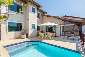 Maison Deluxe, 5 chambres, piscine privée | Piscine