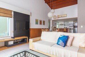 Deluxe House, 5 Bedrooms, Private Pool | Living area - Bz73 Geribá! Casa c/ piscina privativa 5 Suítes! (Búzios)