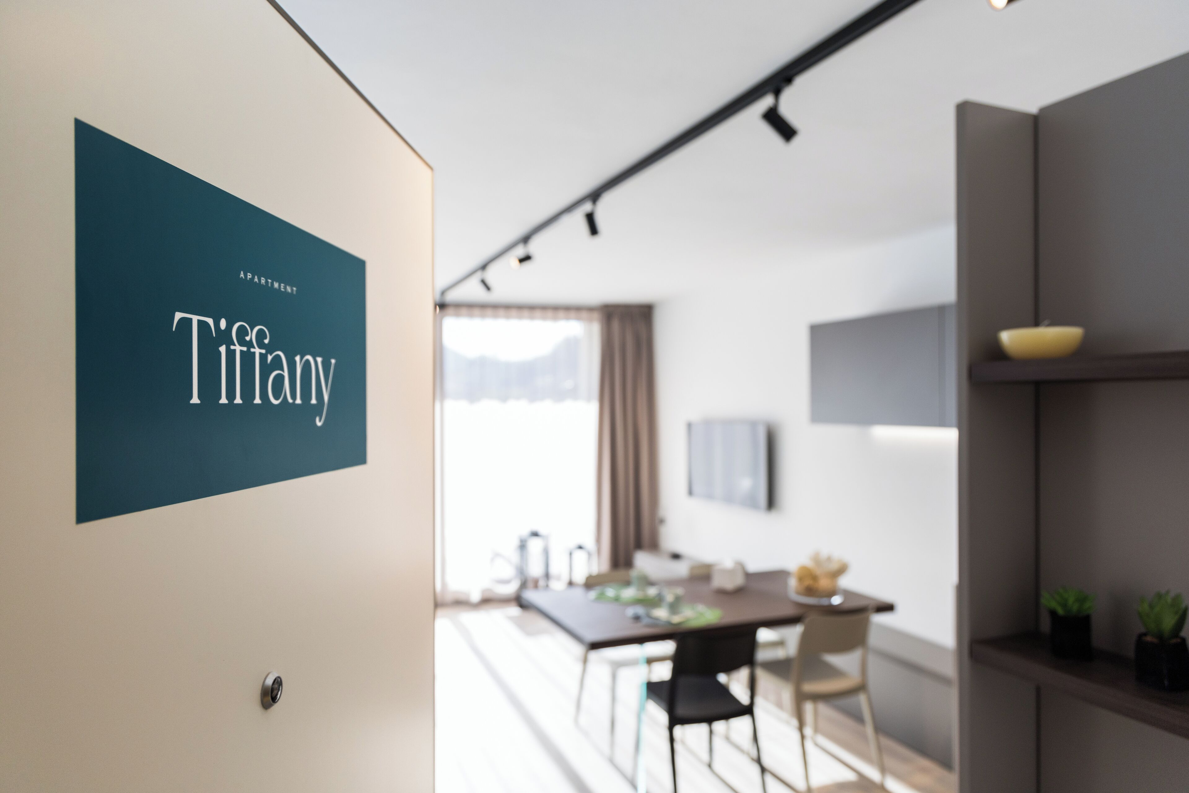 Tiffany | Living area