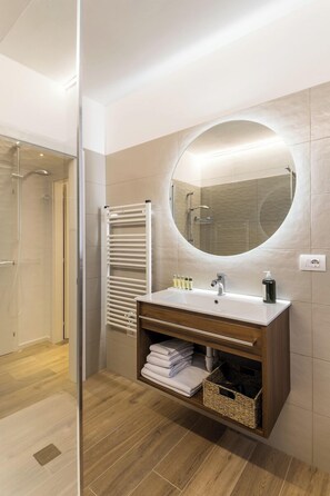 Superior appartement | Badkamer