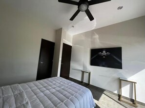 2 habitaciones, tabla de planchar con plancha, wifi y ropa de cama 