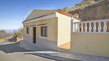 Villa, 2 habitaciones, balcón, vistas al jardín | Entrada al alojamiento