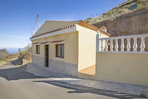 Villa, 2 Schlafzimmer, Balkon, Gartenblick | Eingangsbereich