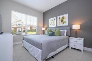 4 Schlafzimmer, Bügeleisen/Bügelbrett, Reisekinderbett, WLAN