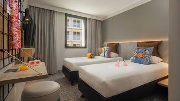 Room, 2 Twin Beds | Desk, laptop workspace, soundproofing, free WiFi