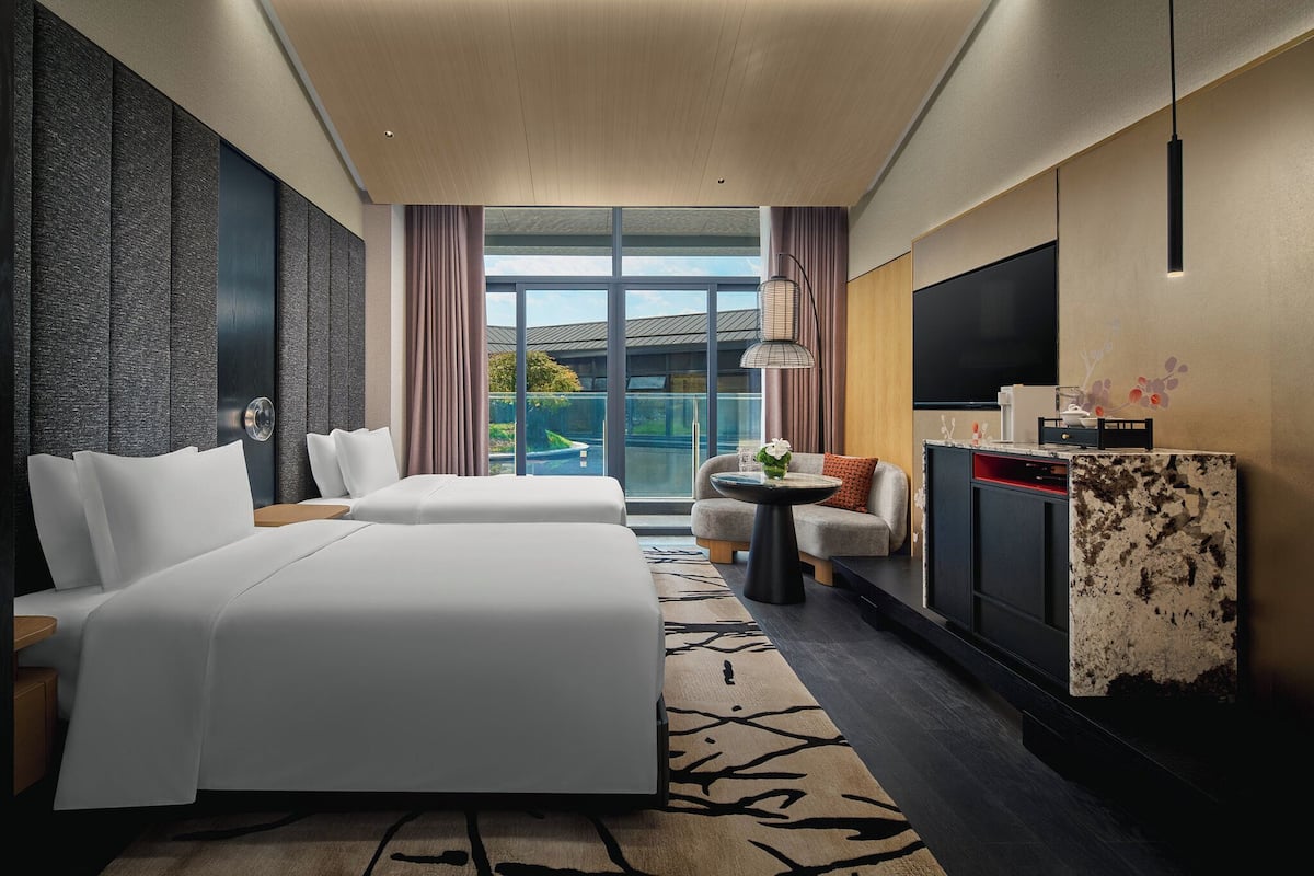 2 Double Standard | Hypo-allergenic bedding, in-room safe, blackout drapes