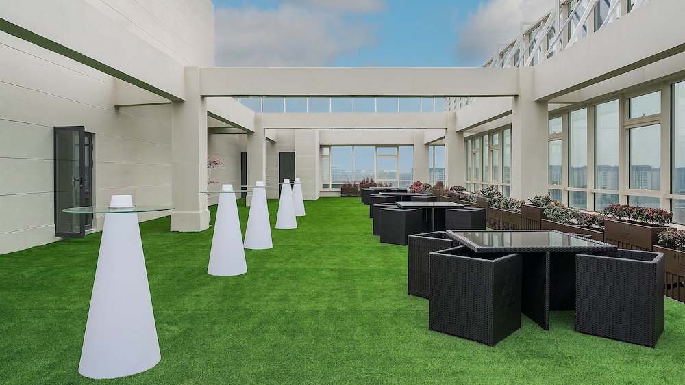 EVEN Wuhan Airport Zone by IHG photo 4