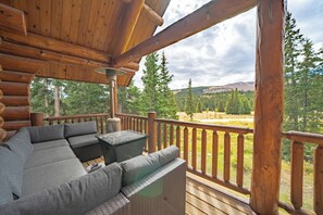 Terrace/patio - Gemini cabin, deck views of 14kft mtn, 40 min to Breck. Surrounded by wildlife (Fairplay)