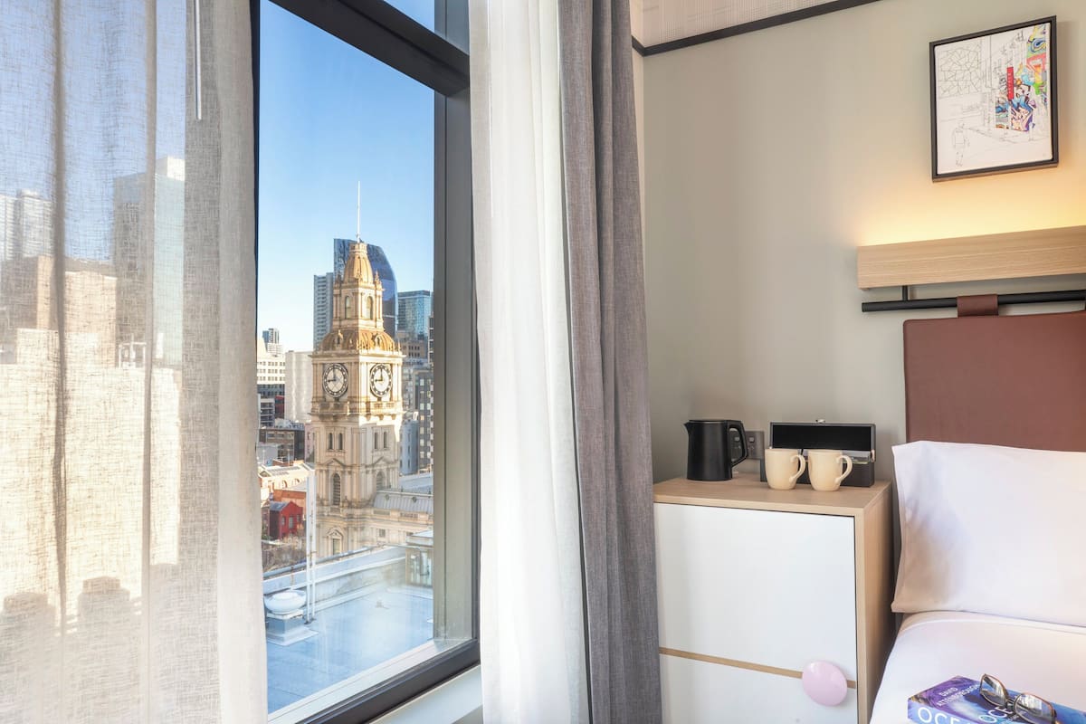Standard Room, 2 Double Beds, City View | Desk, free cribs/infant beds, free WiFi, bed sheets