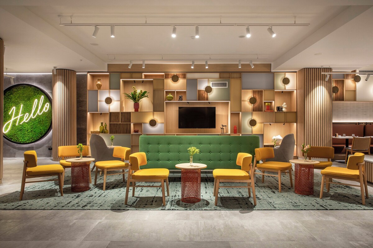 Holiday Inn Melbourne Bourke Street Mall by IHG