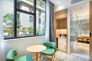 Desk, free cots/infant beds, free WiFi, bed sheets