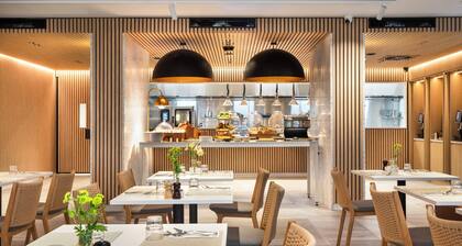 Holiday Inn Melbourne Bourke Street Mall by IHG