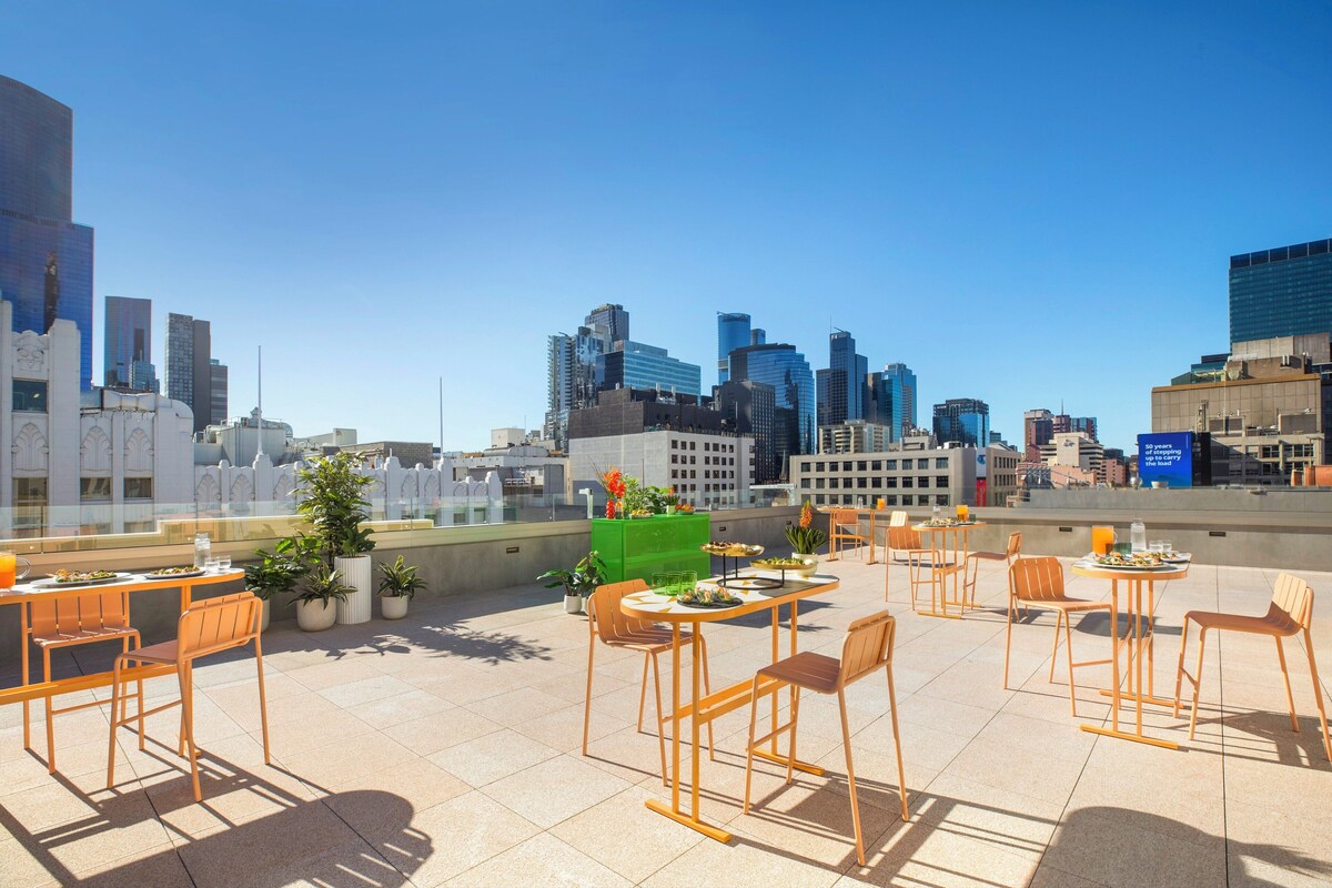 Holiday Inn Melbourne Bourke Street Mall by IHG