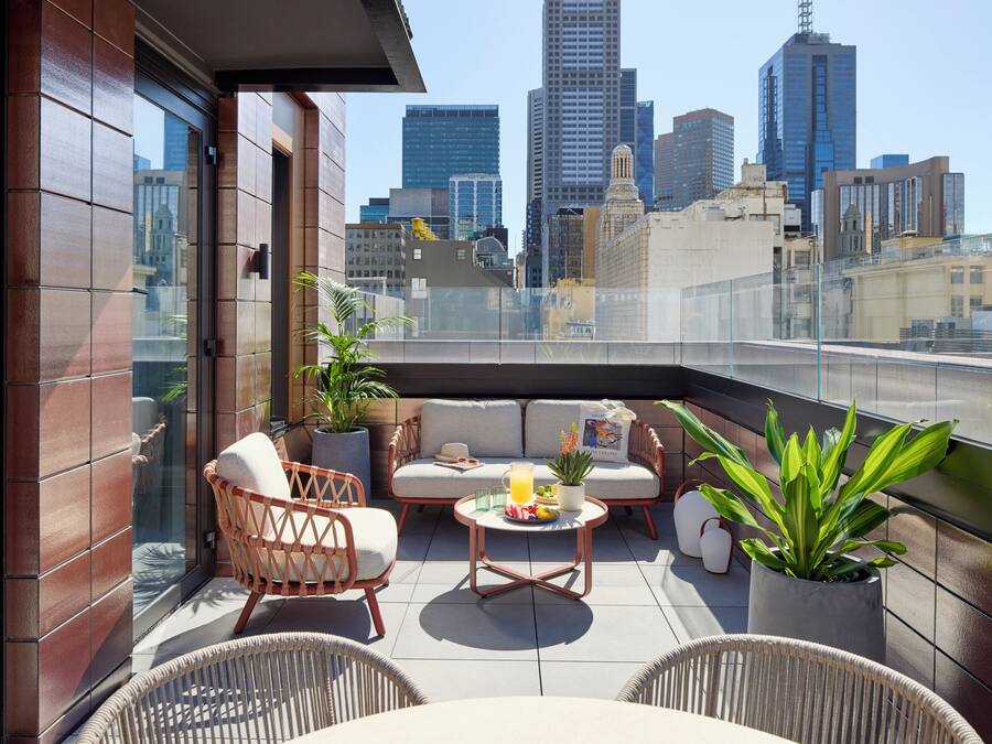 Suite, 1 Bedroom, City View (High Floor)