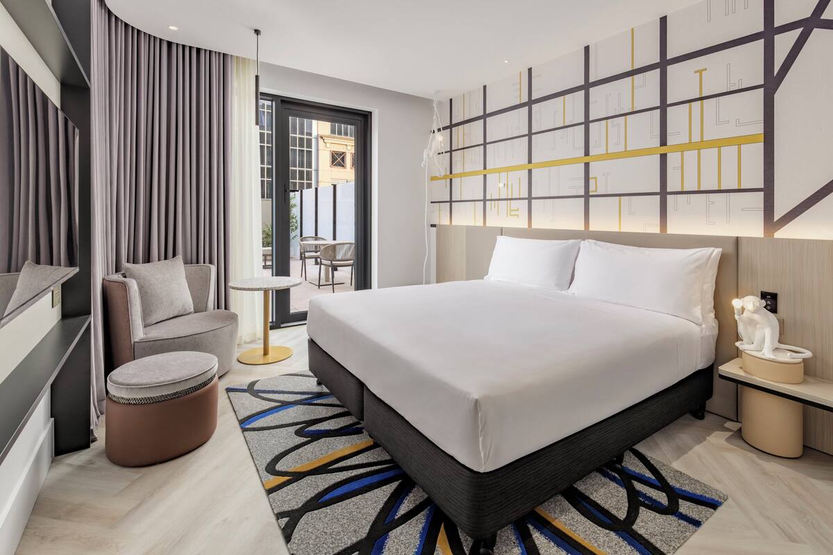Standardzimmer, 1 King-Bett, Balkon, Stadtblick