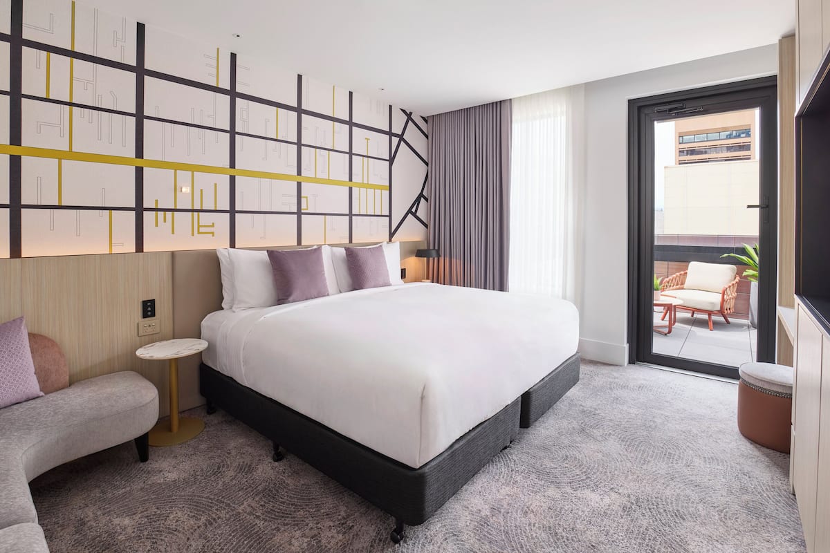 Suite, 1 habitación, vista a la ciudad (High Floor) | Minibar, cunas gratuitas, wifi gratis y ropa de cama