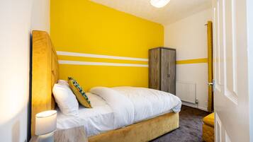 3 chambres, accès au Wi-Fi (inclus), literie fournie