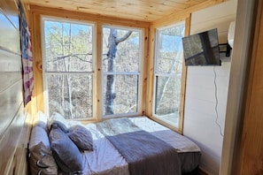 2 habitaciones, tabla de planchar con plancha, internet y ropa de cama 