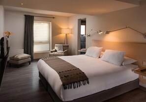 Deluxe Room, 1 King Bed | Premium bedding, in-room safe, laptop workspace, free WiFi - Hotel Boutique Casadoca  (Concón)