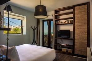 Premium Room, 1 King Bed, Ocean View | Premium bedding, in-room safe, laptop workspace, WiFi (free) - Hotel Boutique Casadoca  (Concón)