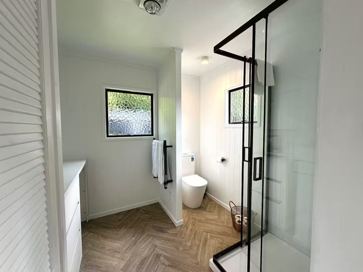 Shower, towels, soap, shampoo