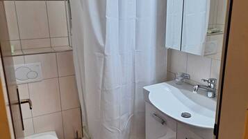 Håndklær, såpe og toalettpapir