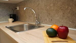 Fridge, stovetop, coffee/tea maker, toaster - Elit Urban Port 1, Apartment (Thessaloniki)