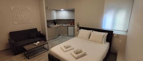 1 bedroom, desk, iron/ironing board, free WiFi