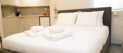 1 slaapkamer, een bureau, een strijkplank/strijkijzer, gratis wifi