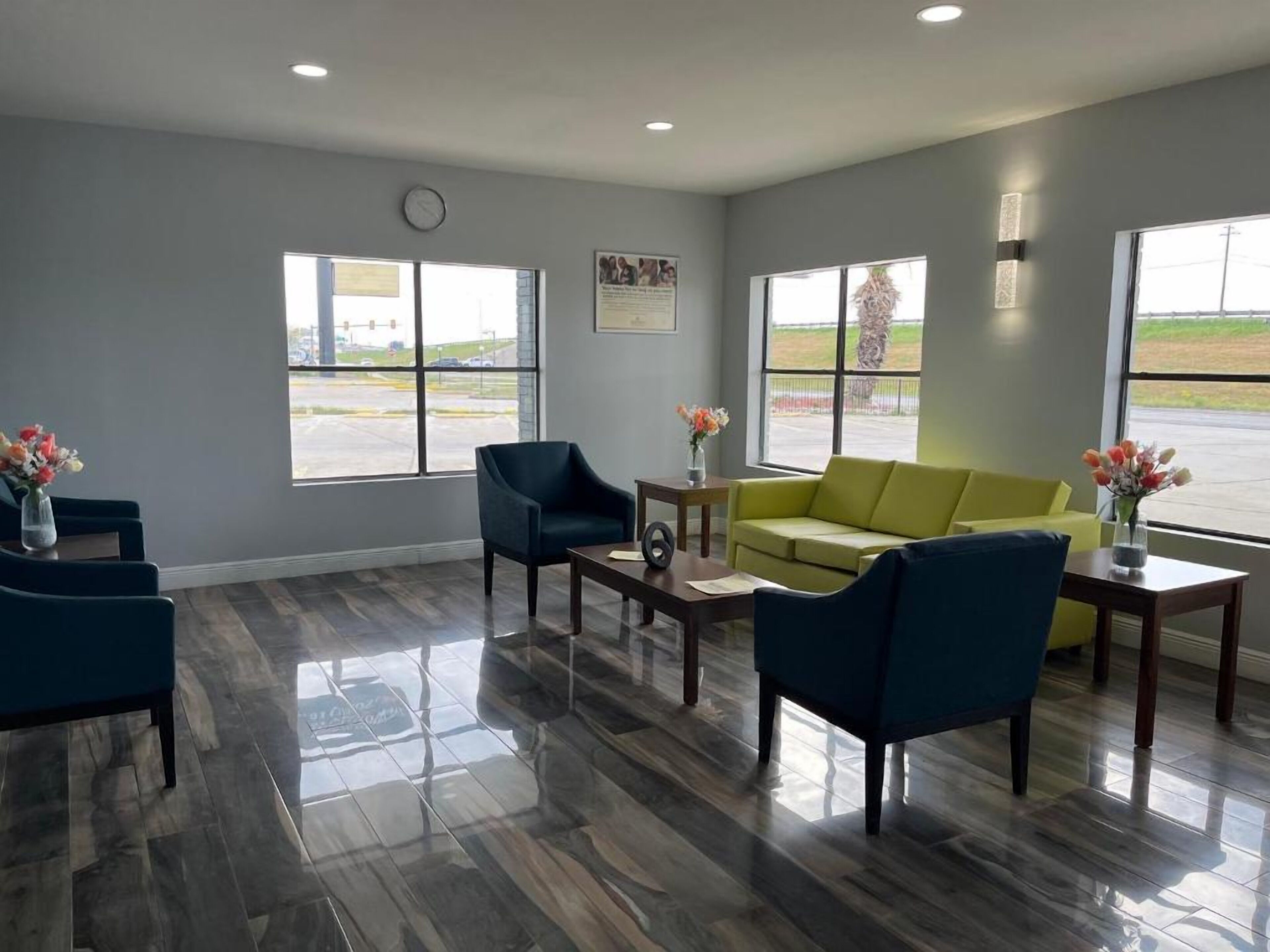 Modern Room Near Downtown  Perfect For Extended Or Short City Stays - Universal City, TX