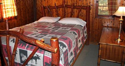 Luxury cabin in Cook Forest with a hot tub and a wood fireplace ~ Dog Friendly